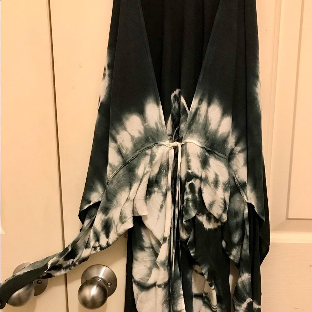 NWOT Forever21 Tie Dyed Olive green kimono size Small front fringe tie at bodice